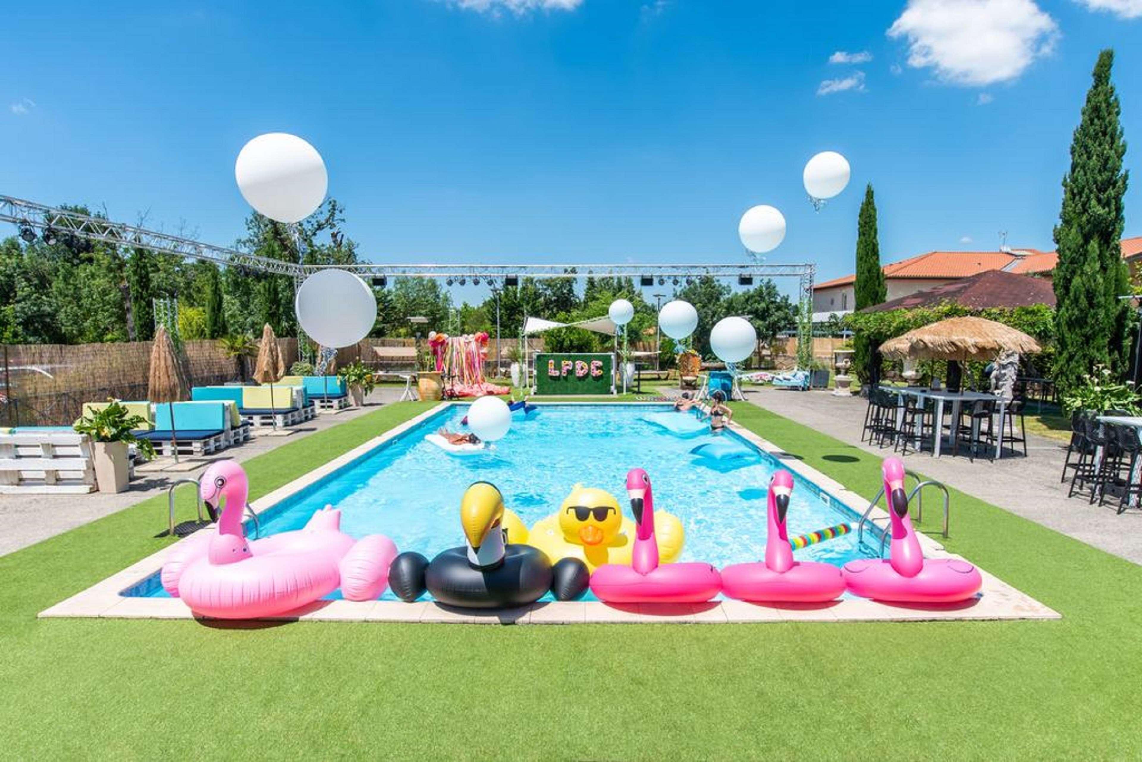 Western Le Canard Sur Le Toit 4* Colomiers
